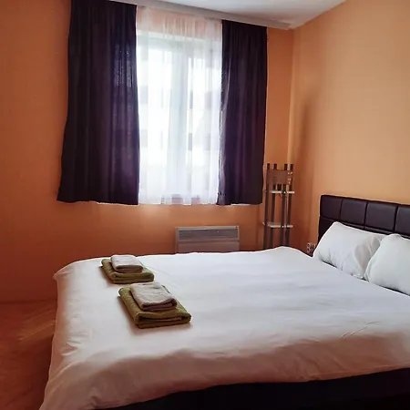 Venus Apartment *